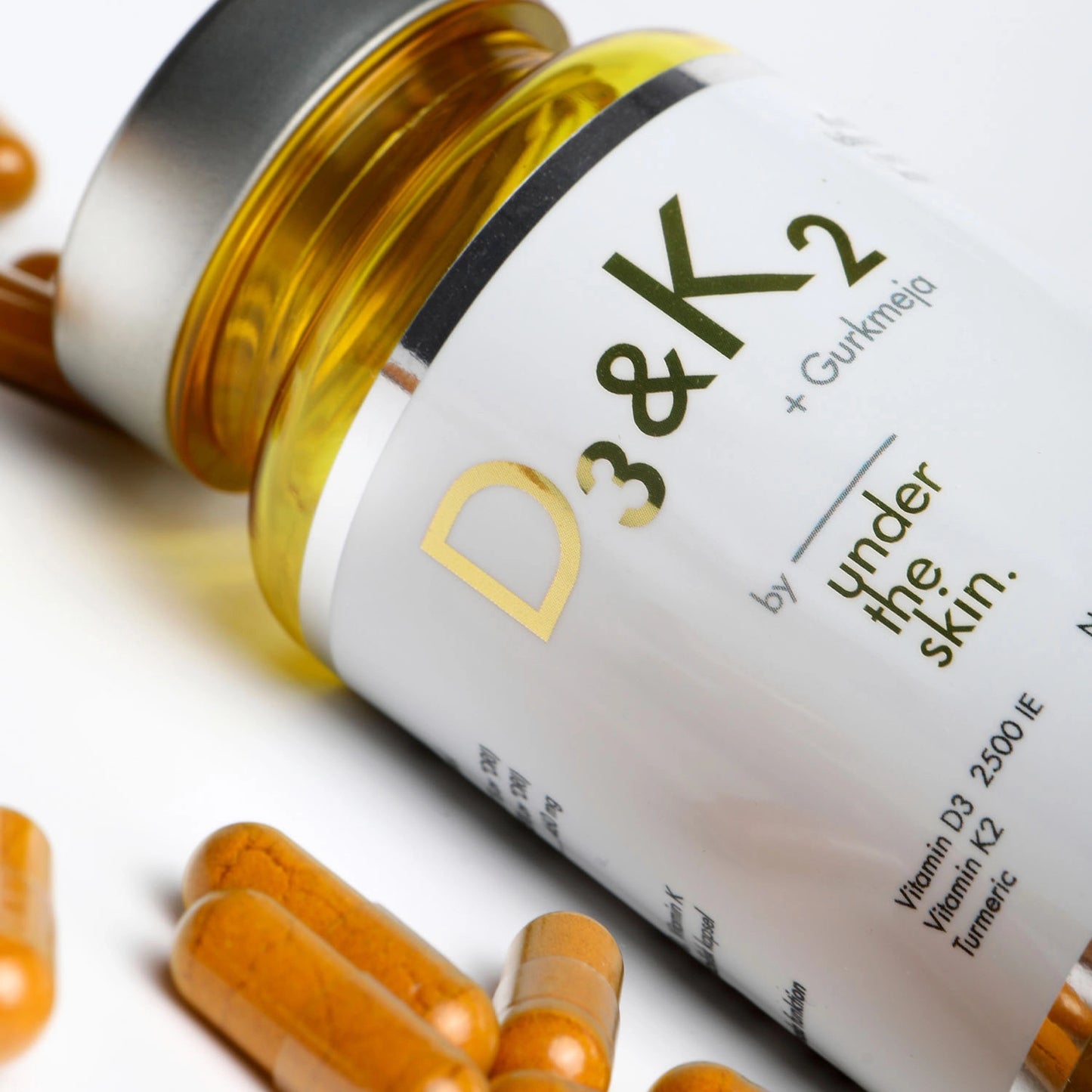 Vitamin D3 & K2 + Gurkmeja.